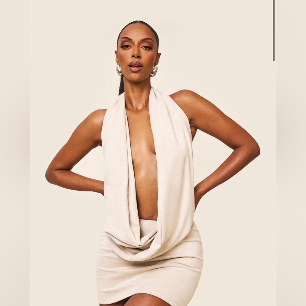 Mars the label LEIA SUEDE SET IN STONE